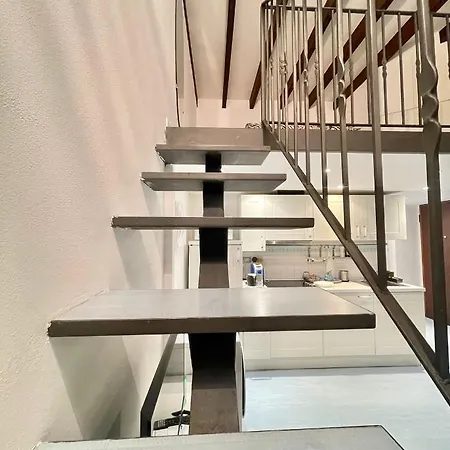 Apartament Solution Zona Porta Romana 2 *