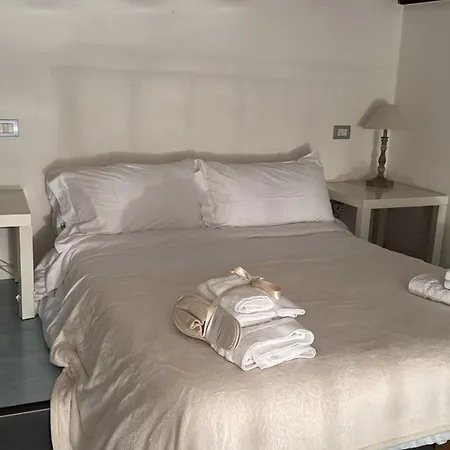 Appartamento Solution Zona Porta Romana 2 *